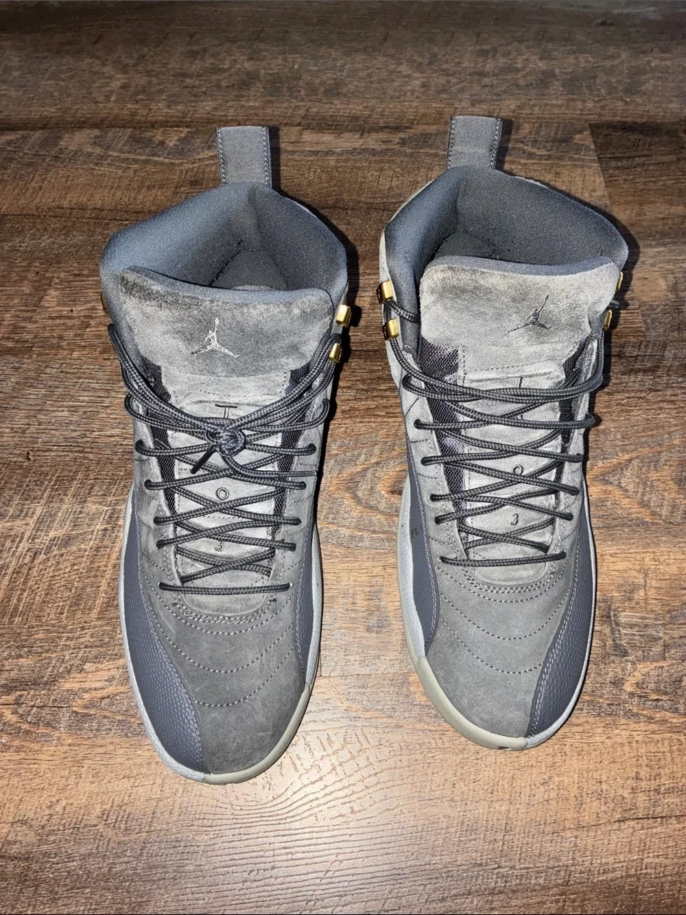 Wolf Grey 12s Jordan Men’s Mid-Top Athletic Sneakers in Gray with Black Accents